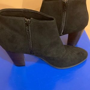 Old navy heeled boots